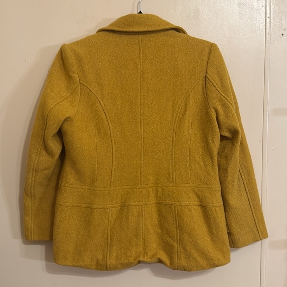 Relativity Women's Golden Peacoat. Size Large - Picture 5 of 9